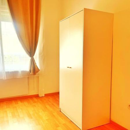 Central Spacious Flat Budapest Kültér fotó