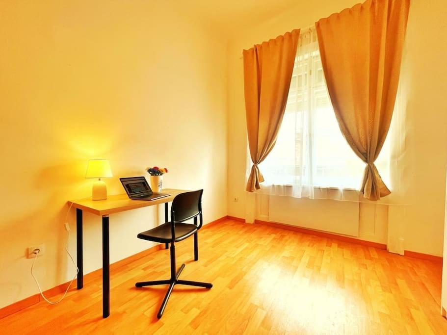 Central Spacious Flat Budapest Kültér fotó