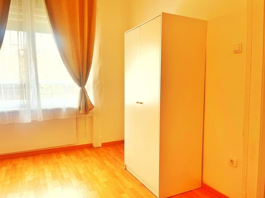 Central Spacious Flat Budapest Kültér fotó